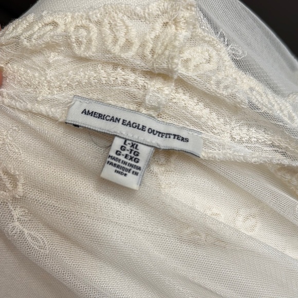 (Sold) American Eagle Outfitters Elegant Cream Lace Cardigan L-XL - Picture 2 of 9